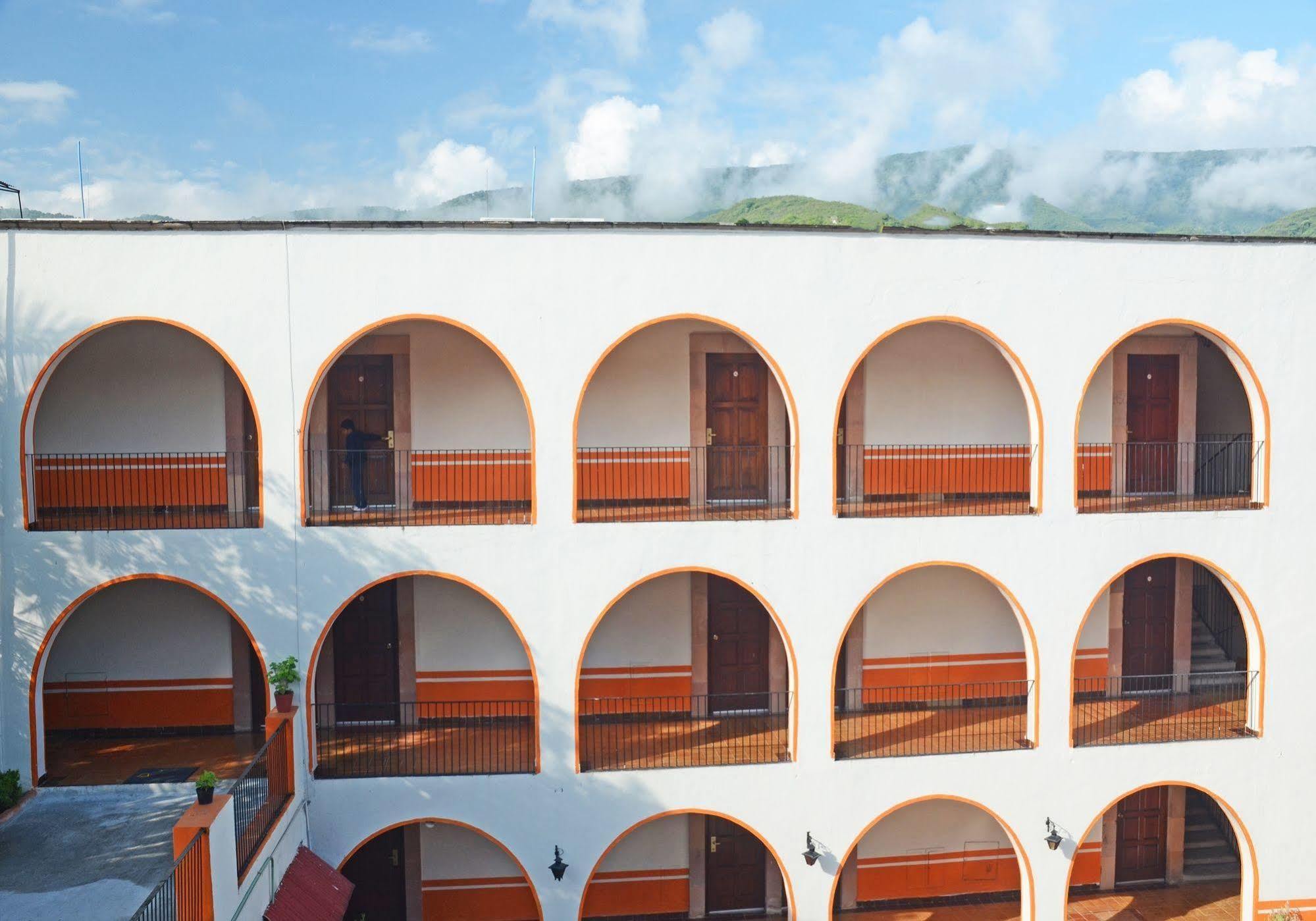 Mision Jalpan Hotell Exteriör bild